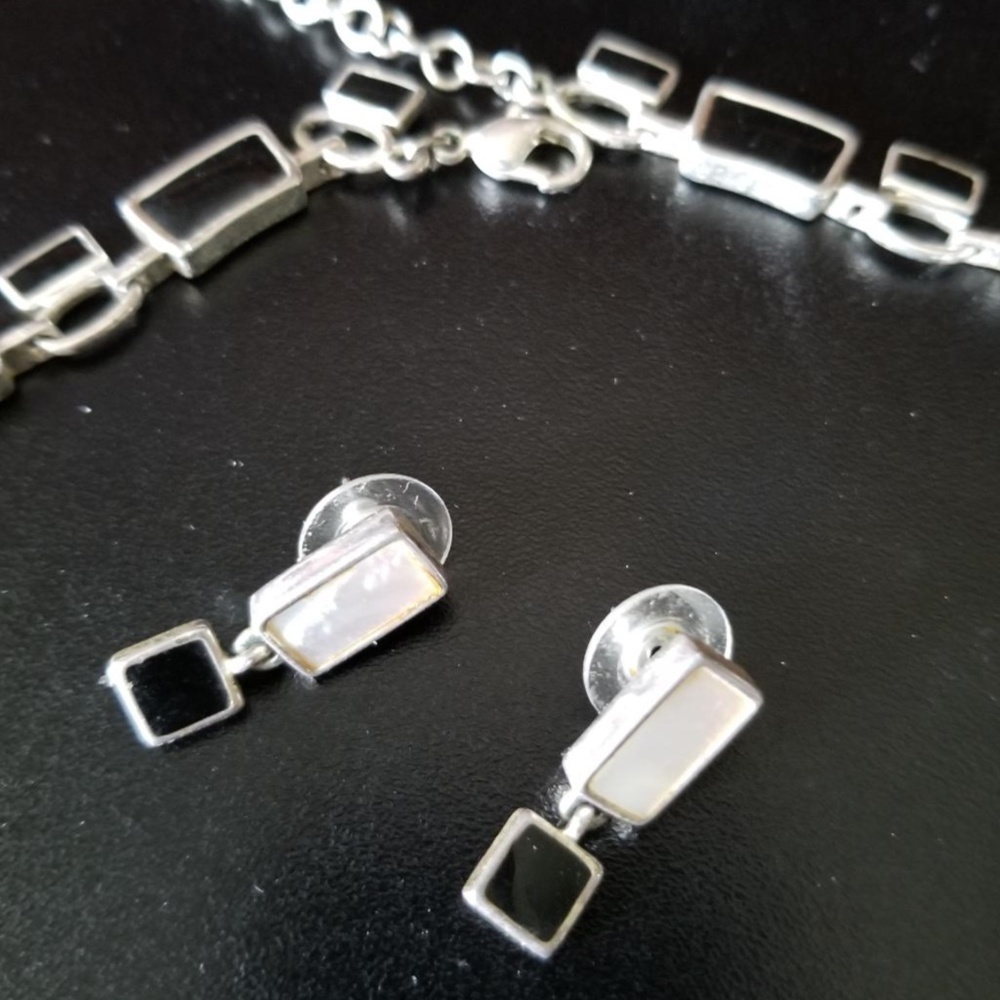 Vintage 1980s Napier Mother of Pearl & black enamel choker earrings bracelet set - Picture 7 of 10